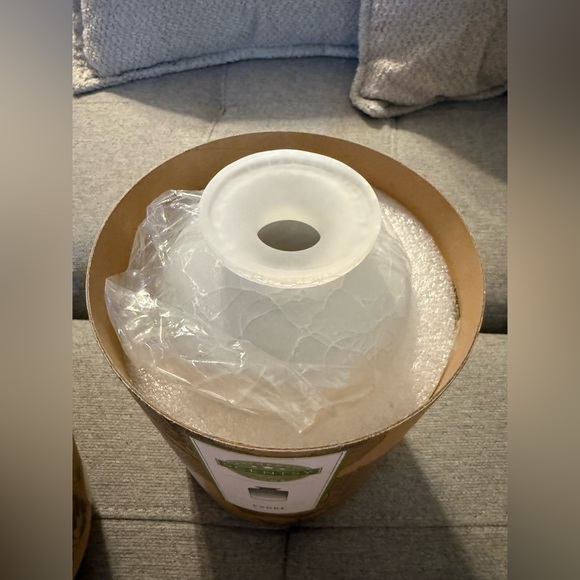 Scentsy Evoke Shade - Picture 4 of 4